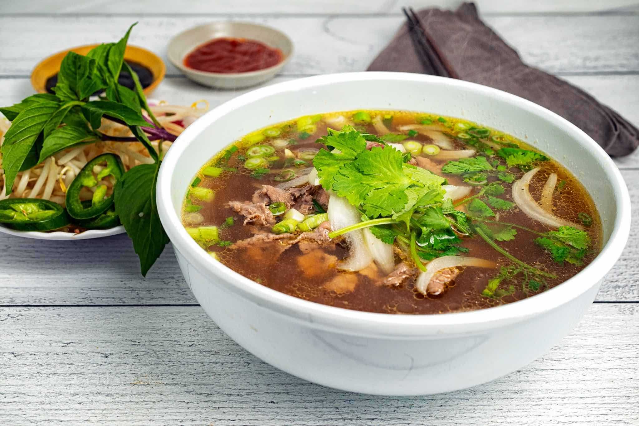 Special Pho (beef and meatballs)